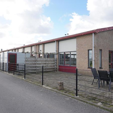 Kustverhuur, Oude Manege Nieuwvliet, Nieuwvliet 1 - 2 Buitenkant foto